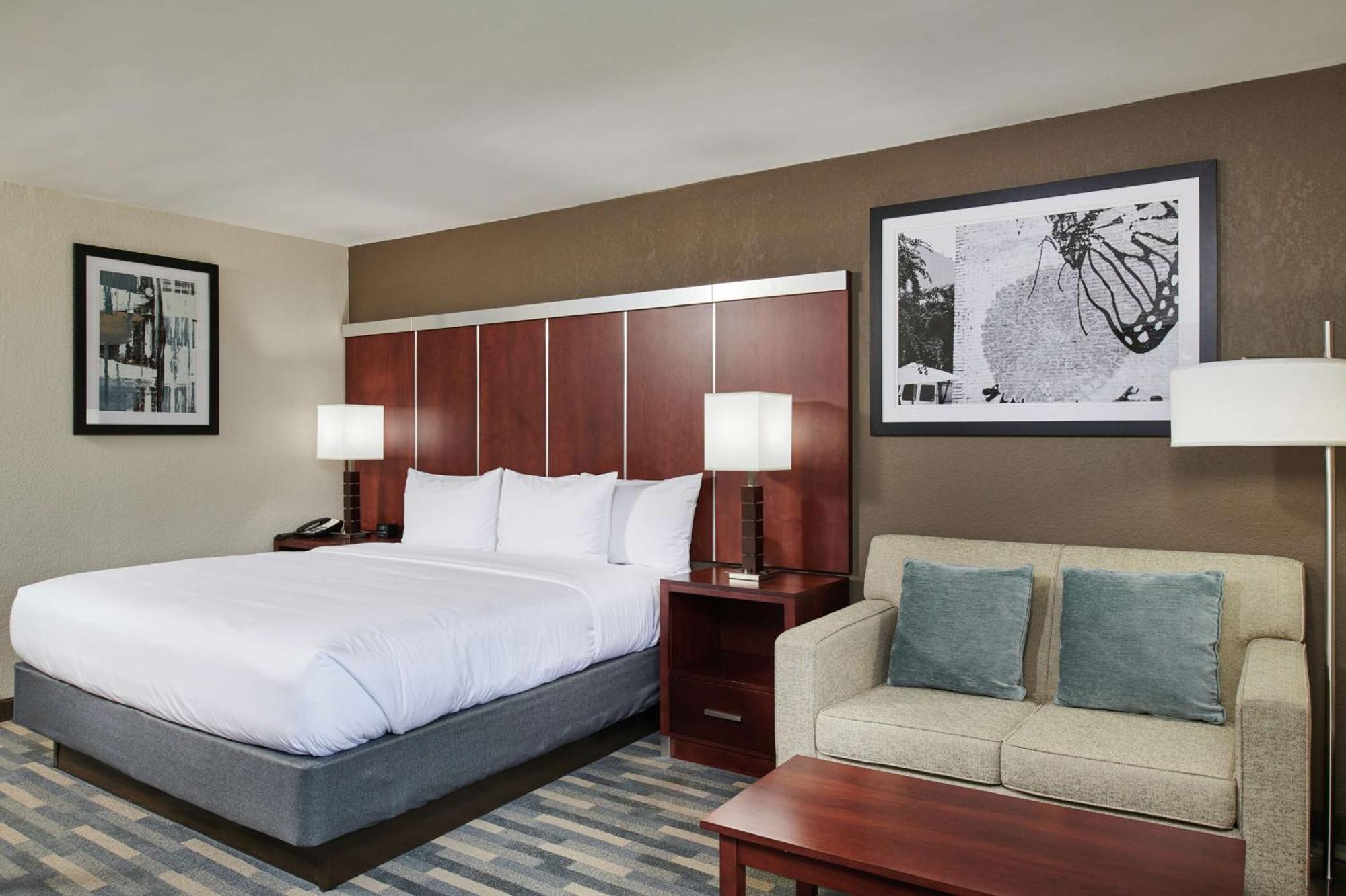 Doubletree By Hilton Raleigh Crabtree Valley Exterior foto