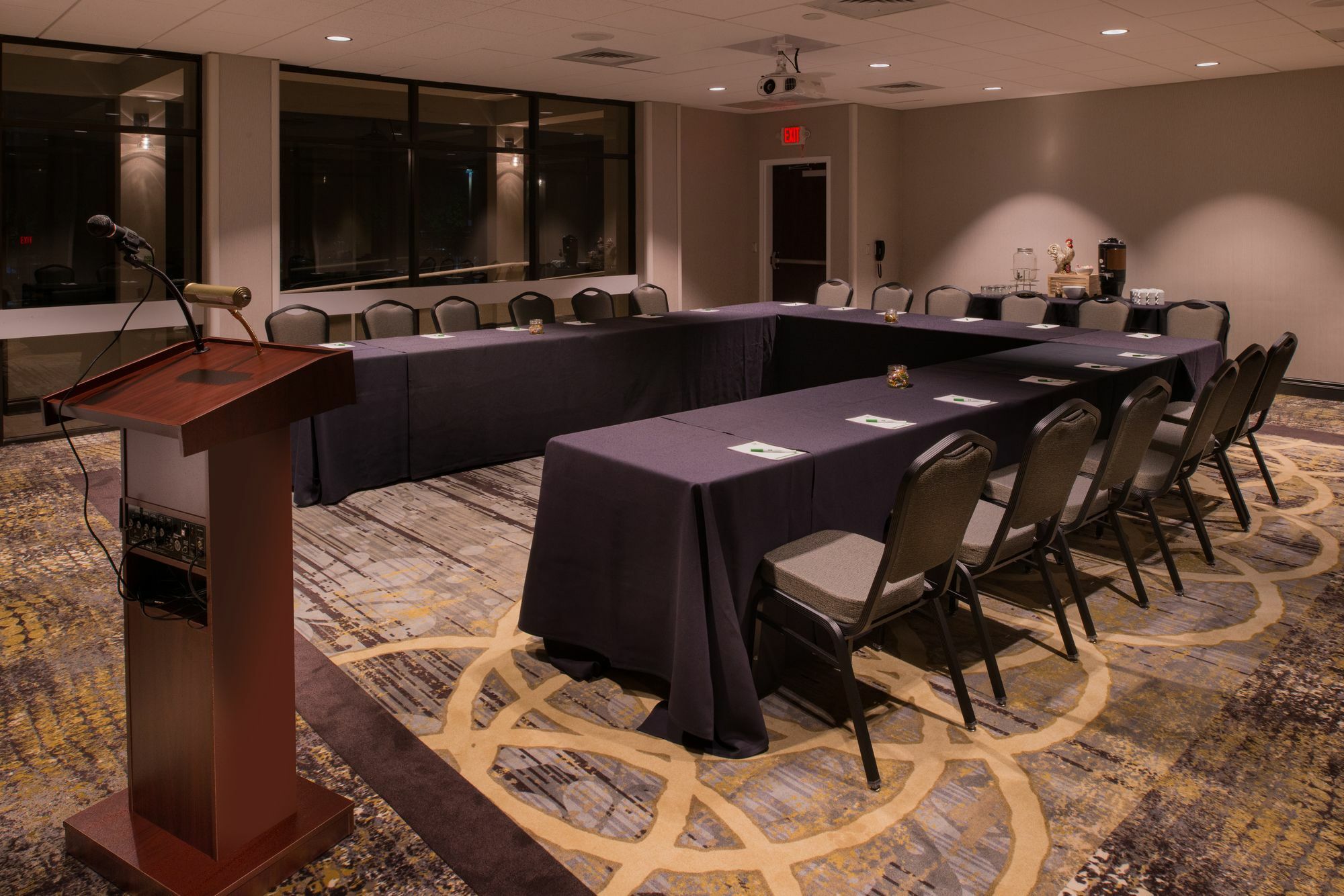Doubletree By Hilton Raleigh Crabtree Valley Exterior foto